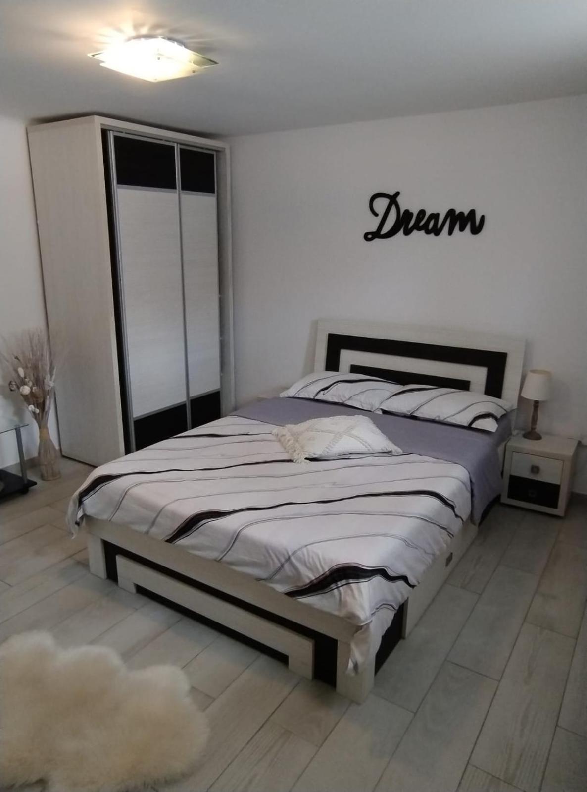 La Relax Apartment Brasov Exterior photo